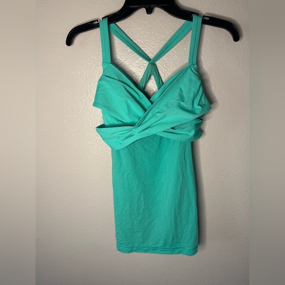 Lululemon Wrap It Up Tank - Picture 5 of 9